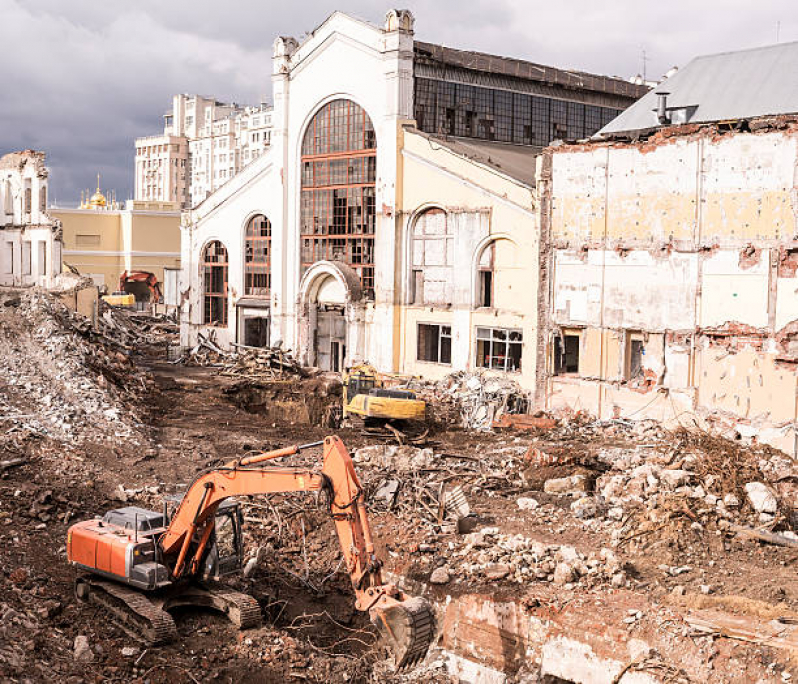 Demolição de Prédios Pindamonhangaba.. . - Demolidora de Construção